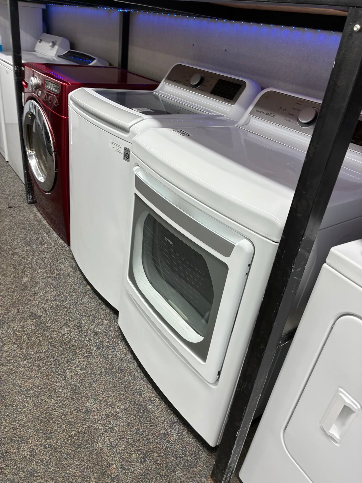 LG WASHER N DRYER TOP LOAD ELECTRIC 27” SIDE BY SIDE LARGE CAPACITY