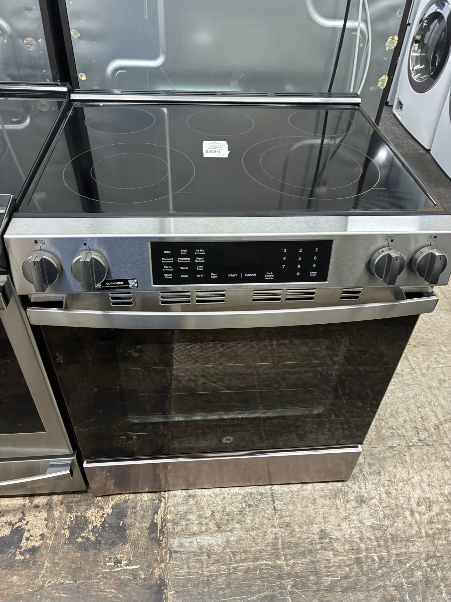 GE  electric range black 5 burners 30” air fryer