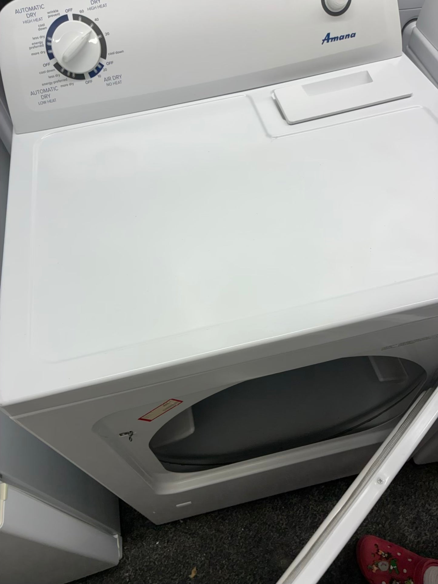 Amana gas dryer 29” large capacity white