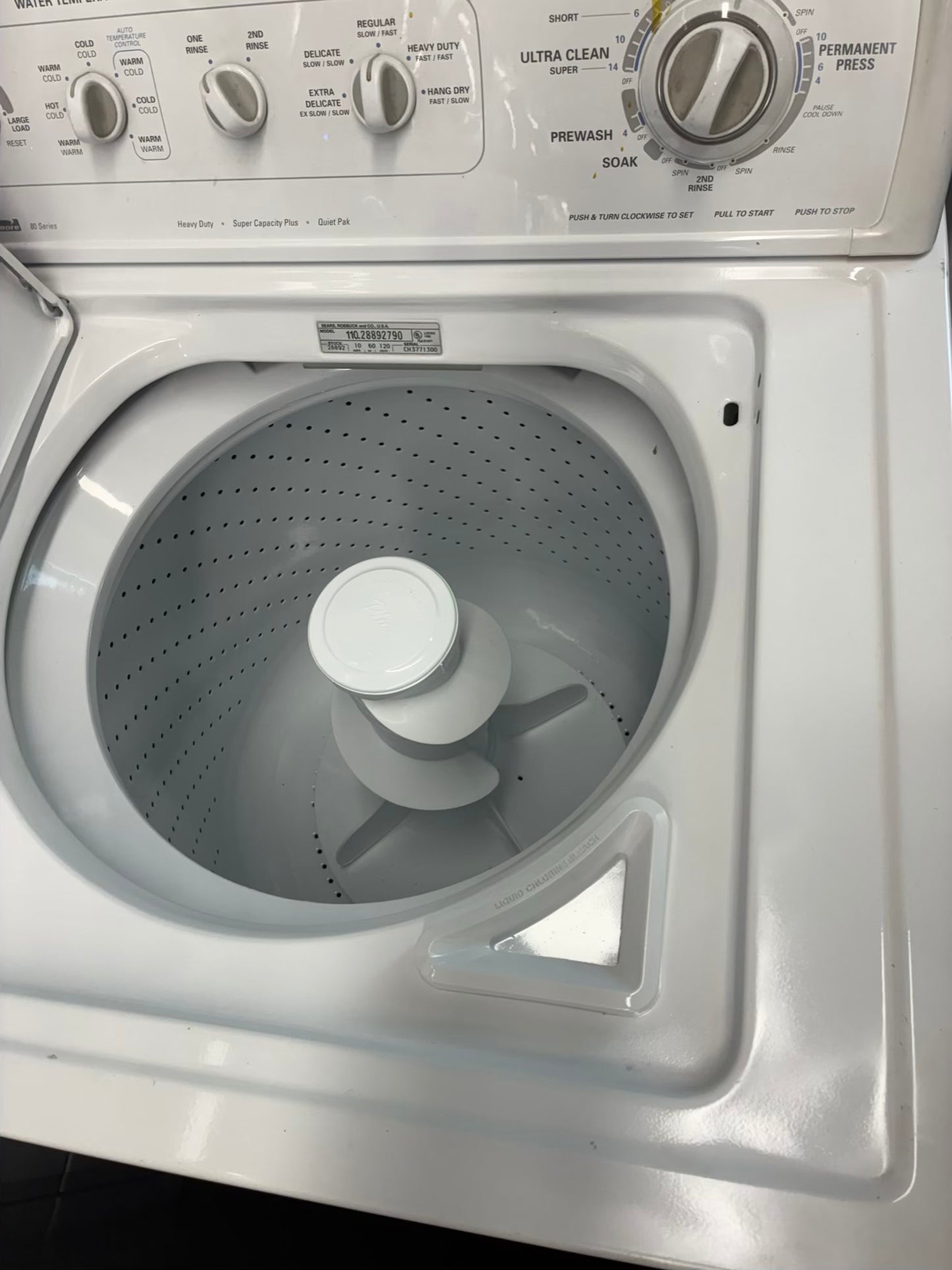KENMORE top load large capacity white 27”