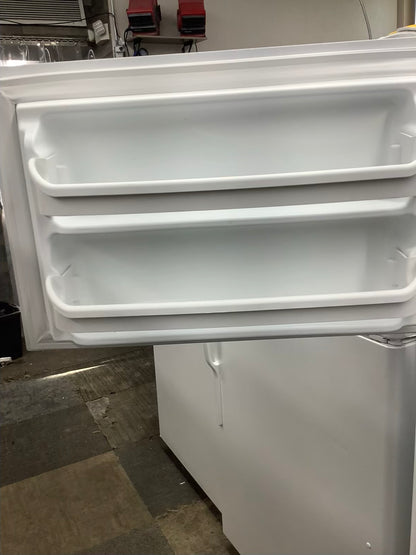 White Frigidaire Top Freezer 30”