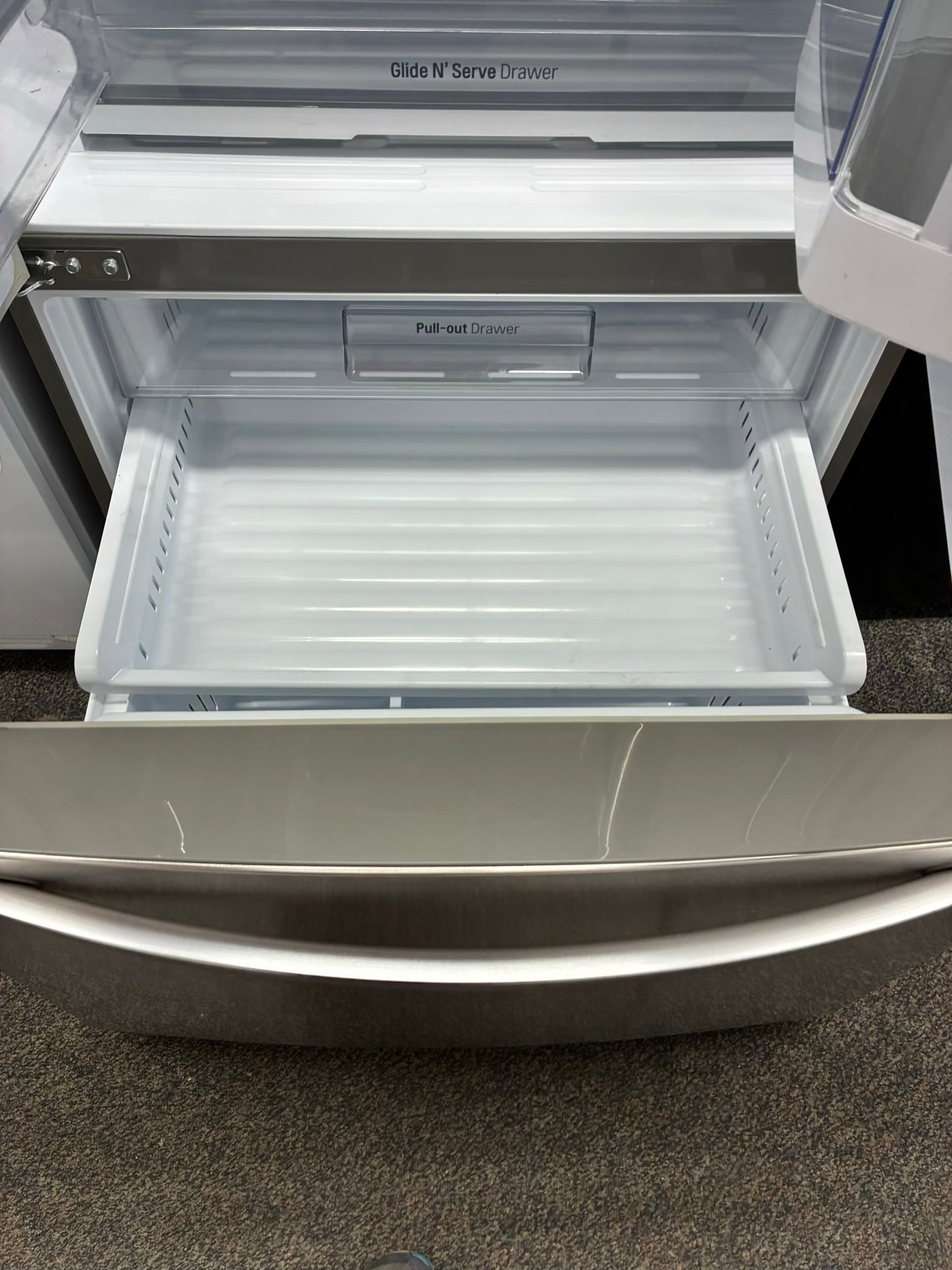 LG French door refrigerator stainless steel 36” ice maker water dispenser show case