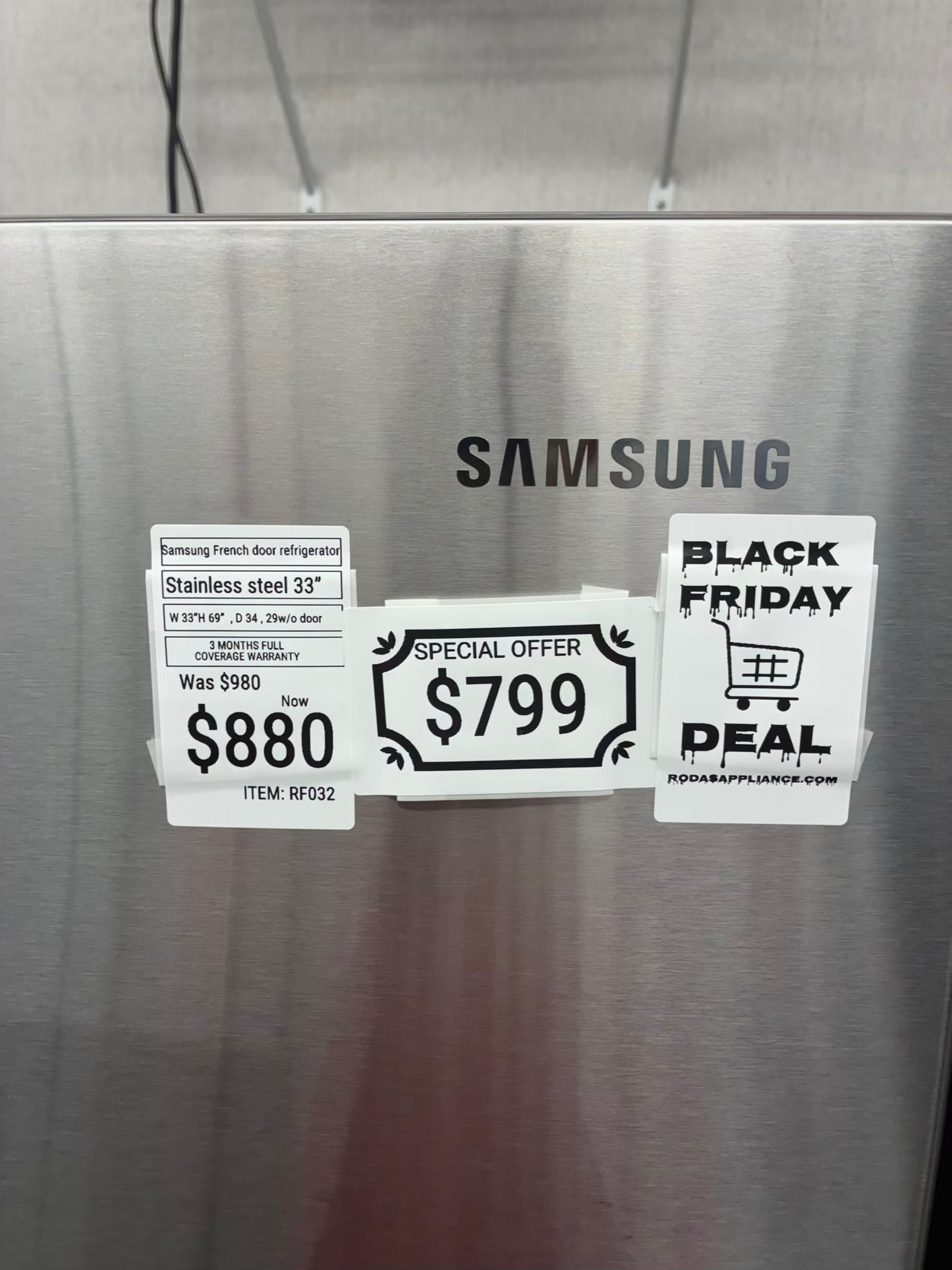 Samsung French 4 door  refrigerator stainless steel 33”, Ice Maker BLACK FRIDAY SALE