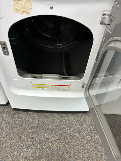 Samsung electric washer and dryer 27” top load