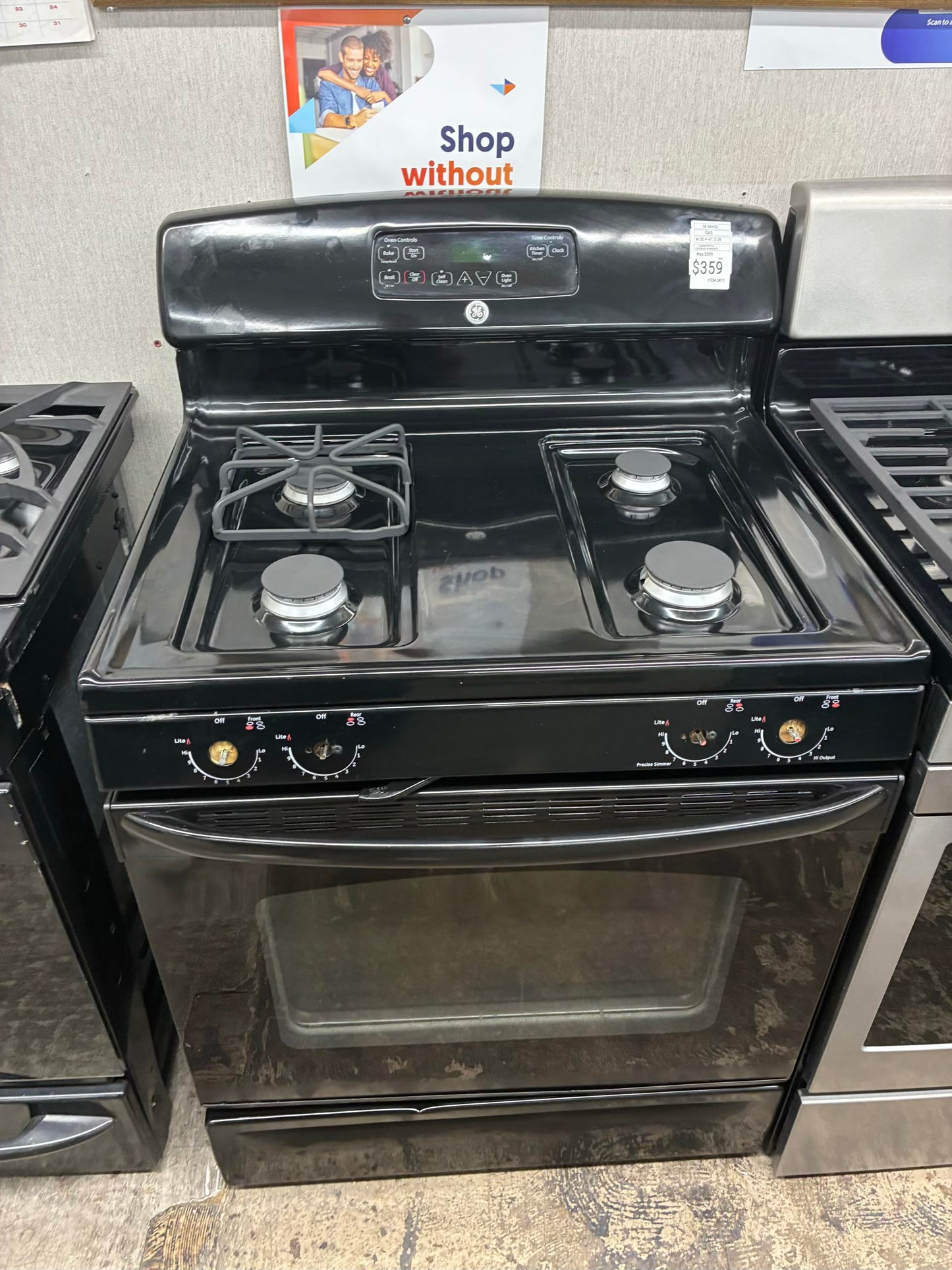 GE Gas Range black 4 Burners 30”