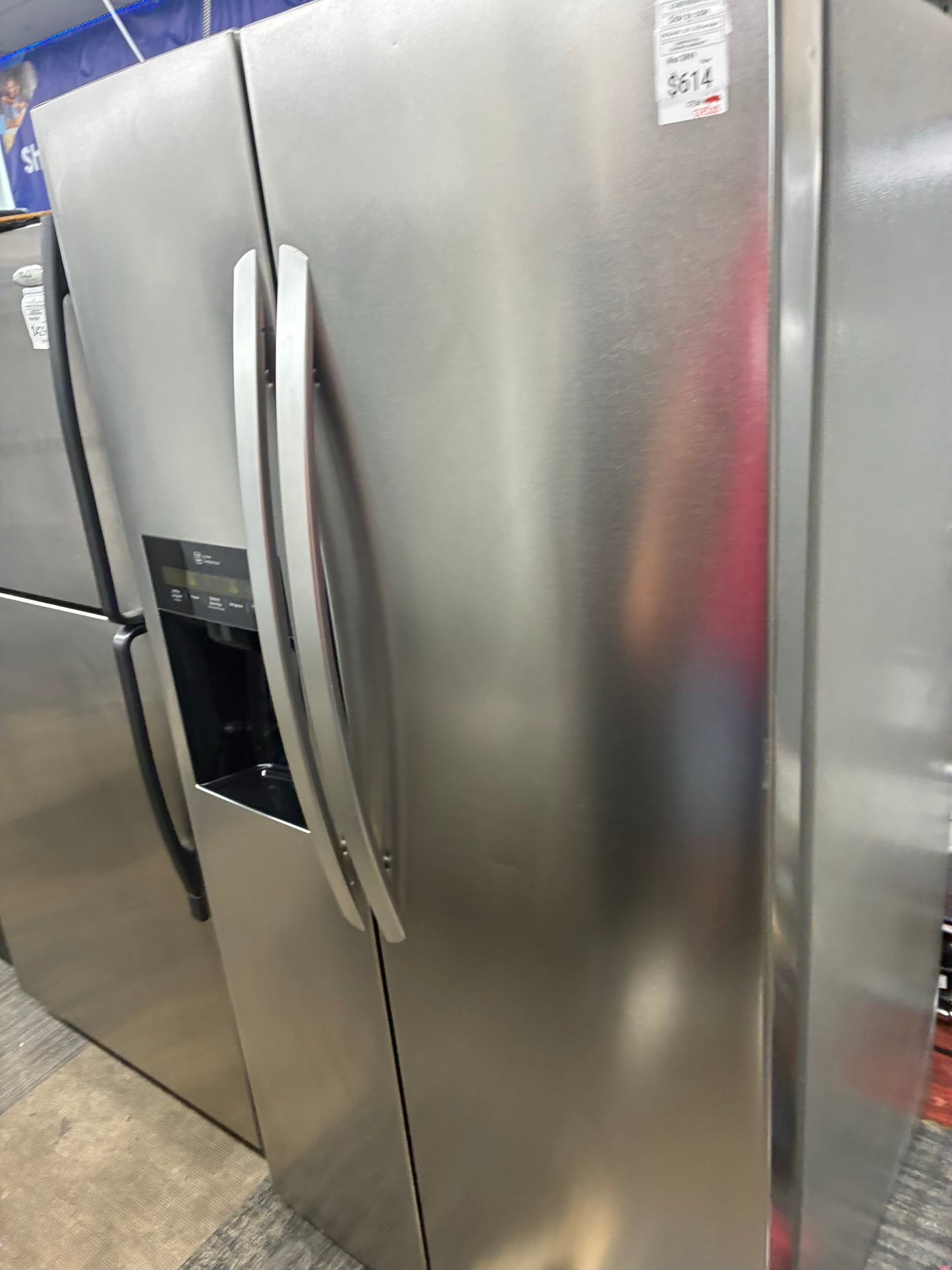 LG side by side refrigerator stainless steel 36” ice maker water dispenser ice maker