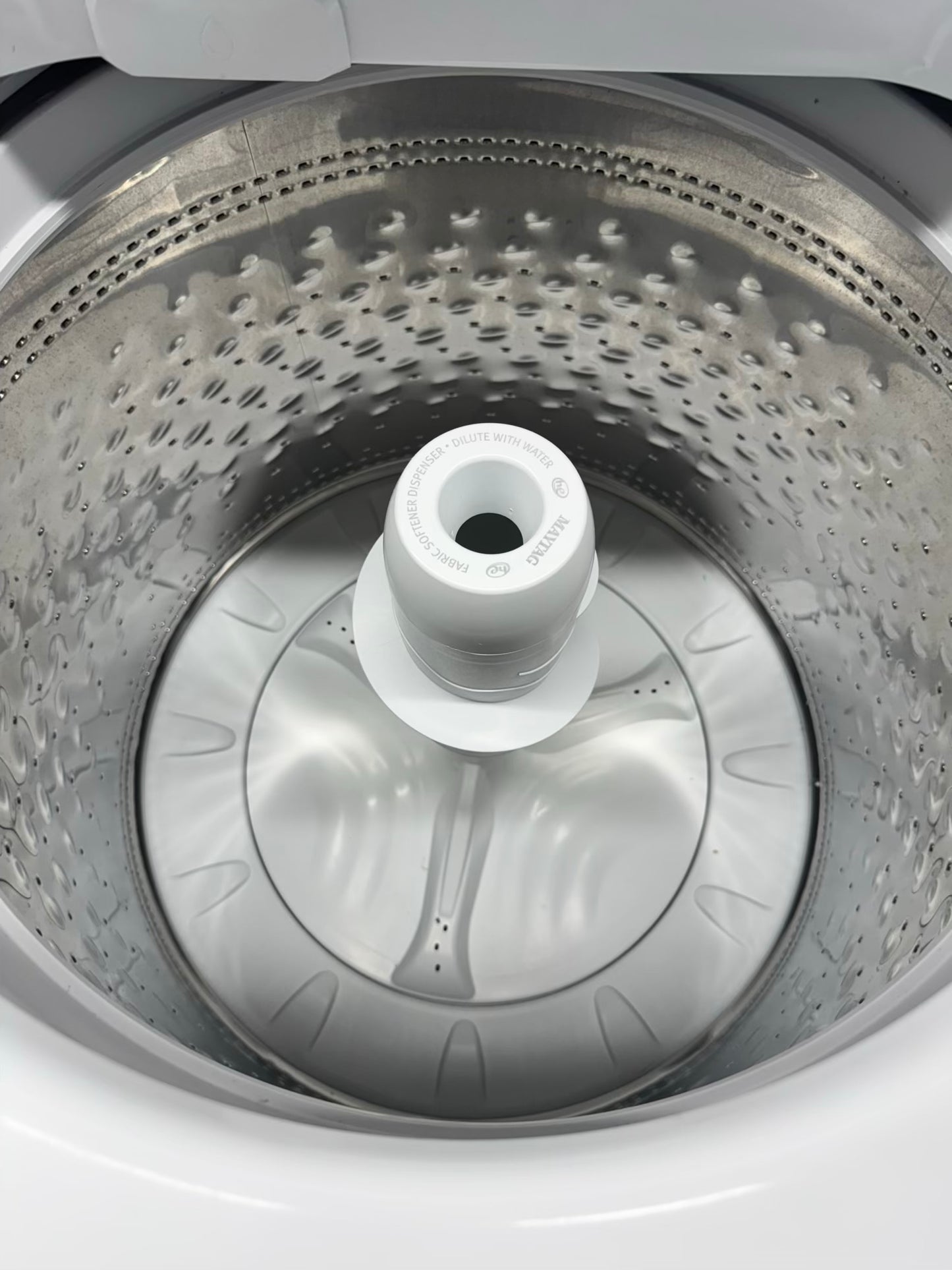 Maytag top load washer deep fill & rinse white 27” whit agitator stainless steel drum