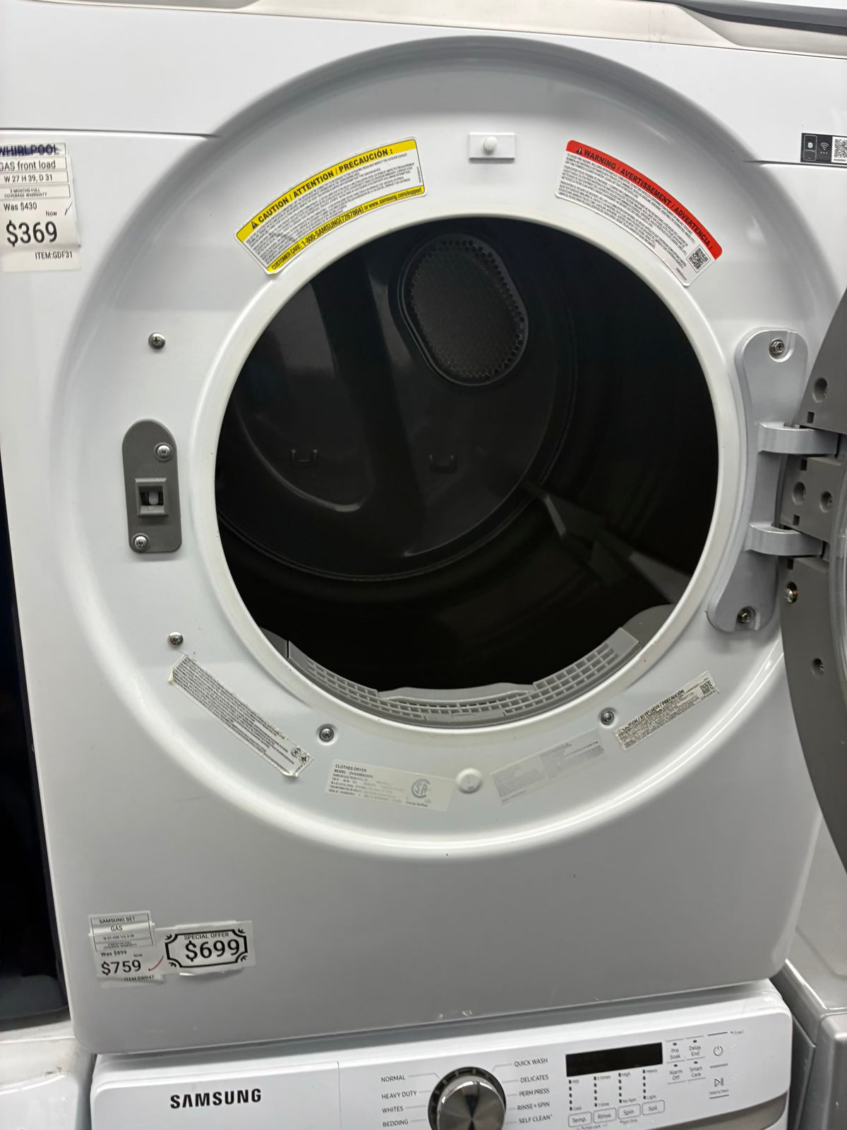 SAMSUMG electric washer and dryer 27” front load