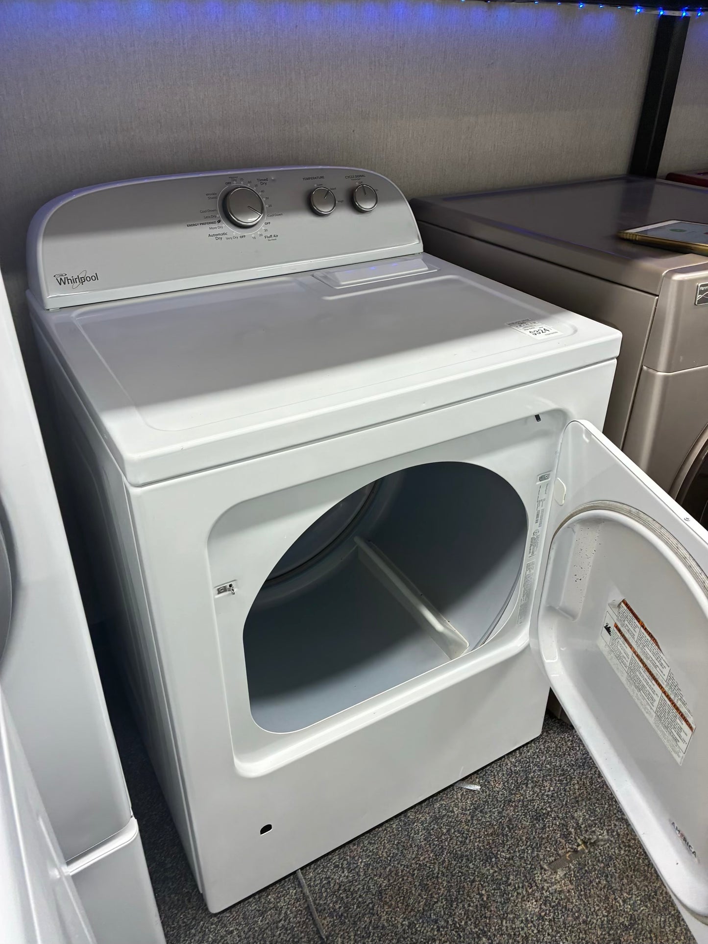 Whirlpool gas dryer white 29” large capacity