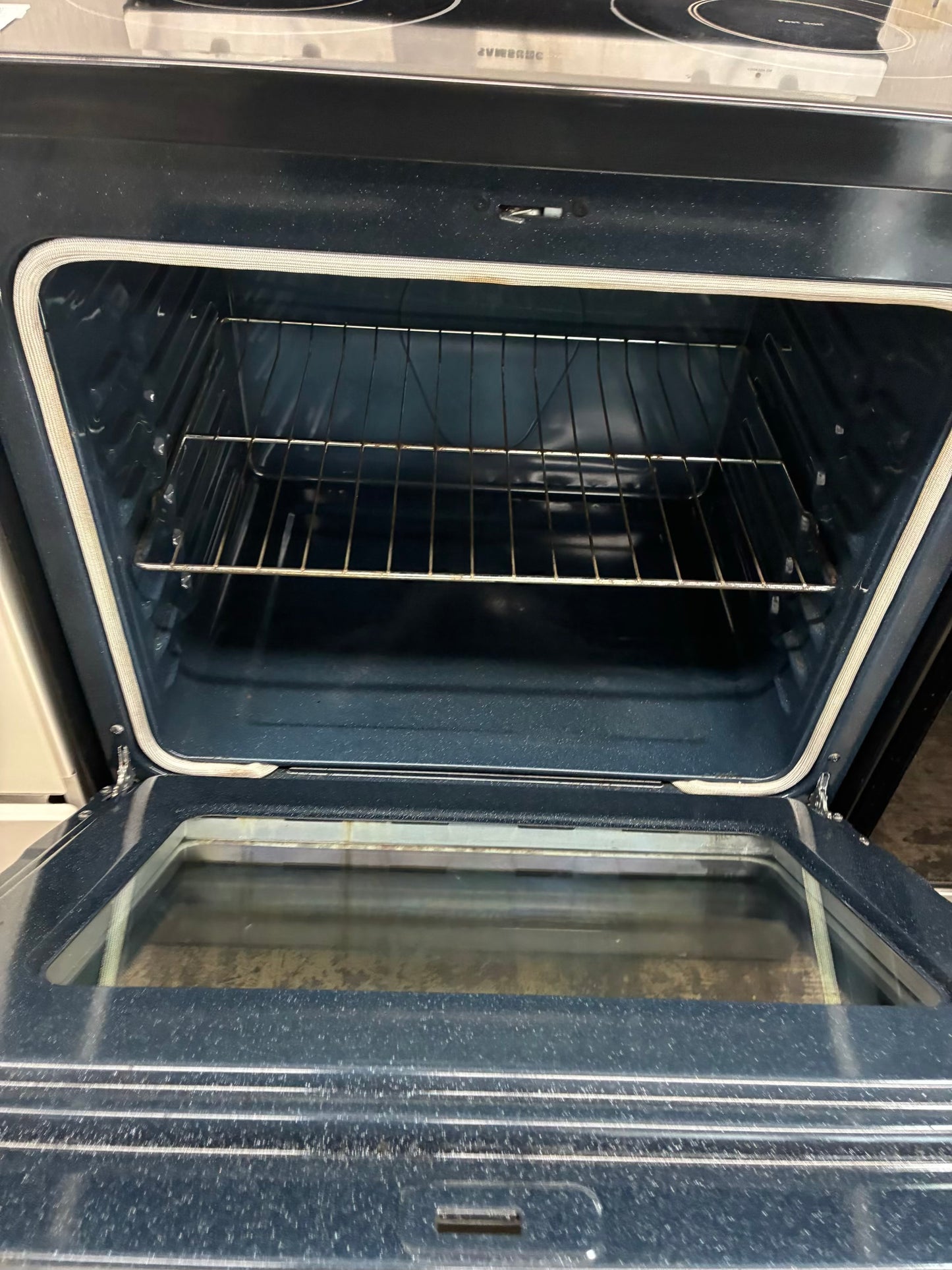 Samsung electric stainless steel range 4 burner 30 inch