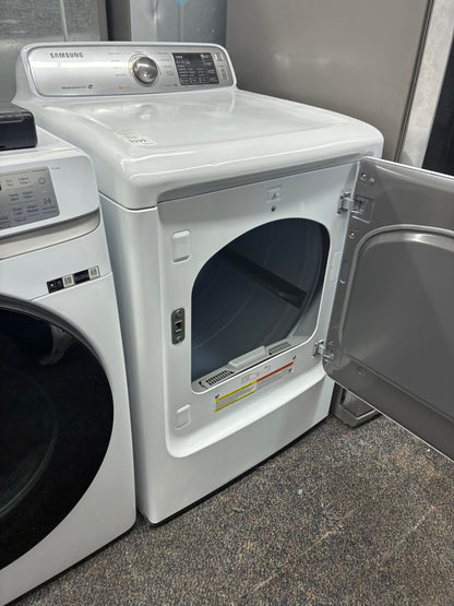 Samsung electric dryer 27” large capacity white