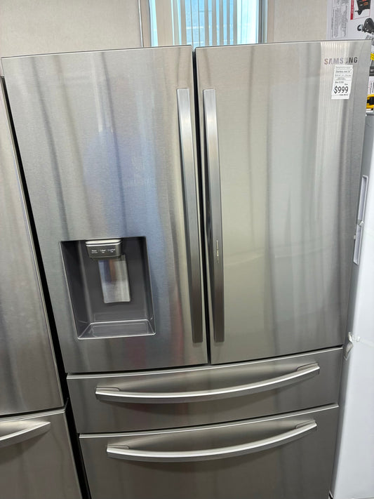 Samsung French door show case refrigerator stainless steel 36” ice maker water dispenser