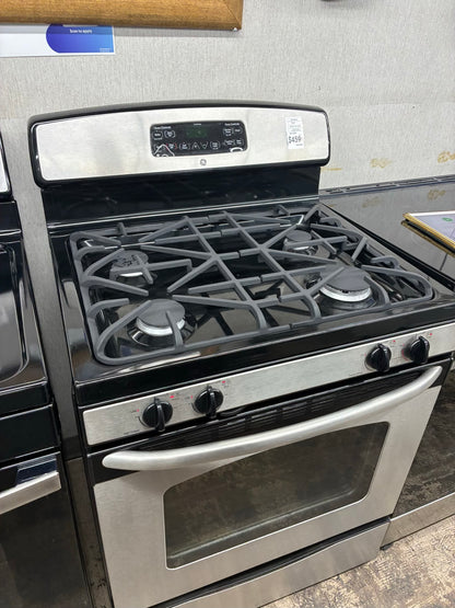 GE Gas Range Stainless Steel 4 Burners 30”