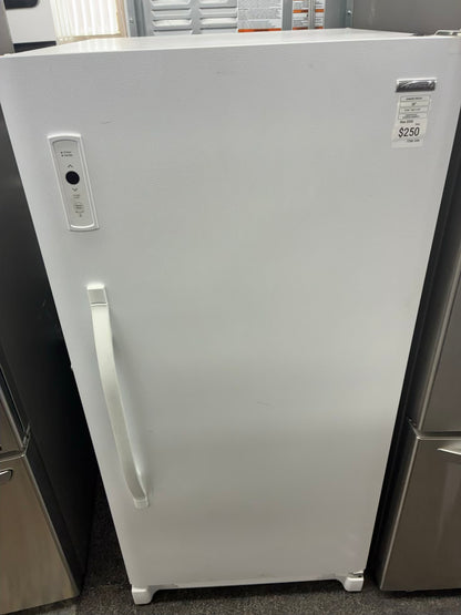 Kenmore Upright Freezer Refrigerator 28” white