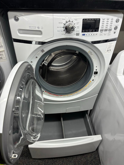 GE front load washer machine  super capacity 27” with pedestal
