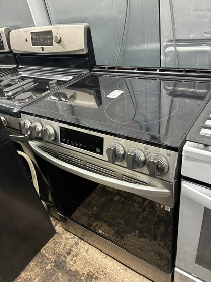 LG electric range black 5 burners 30”