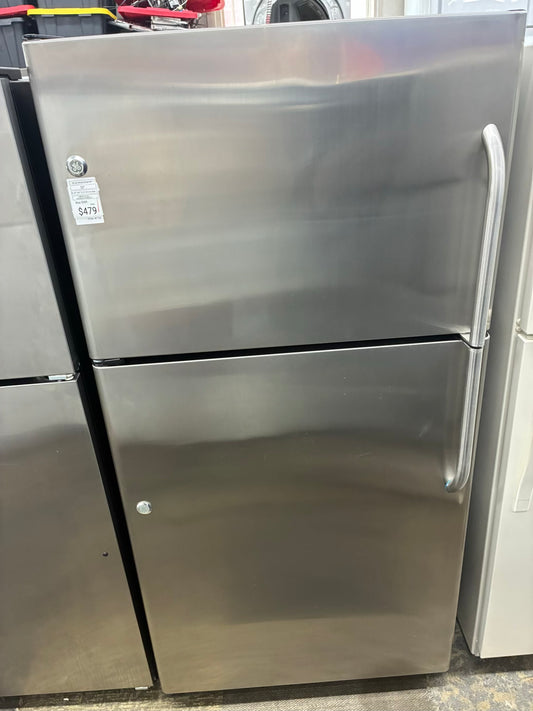 GE top freezer refrigerator stainless steel 33”