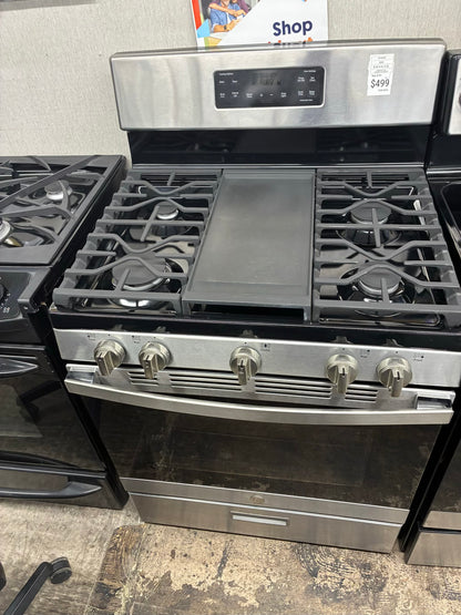 GE Gas Range stainless steel 5 Burners 30”