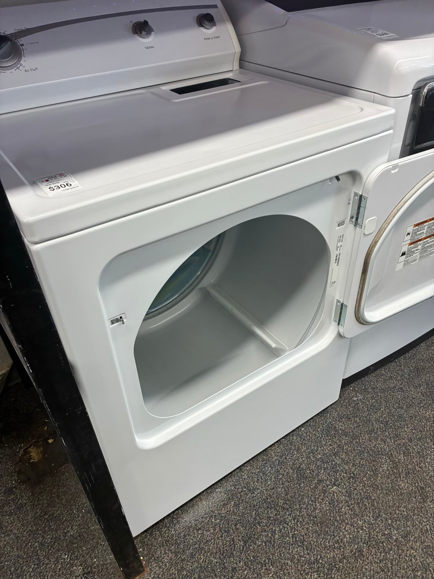 Kenmore gas dryer 29” large capacity white