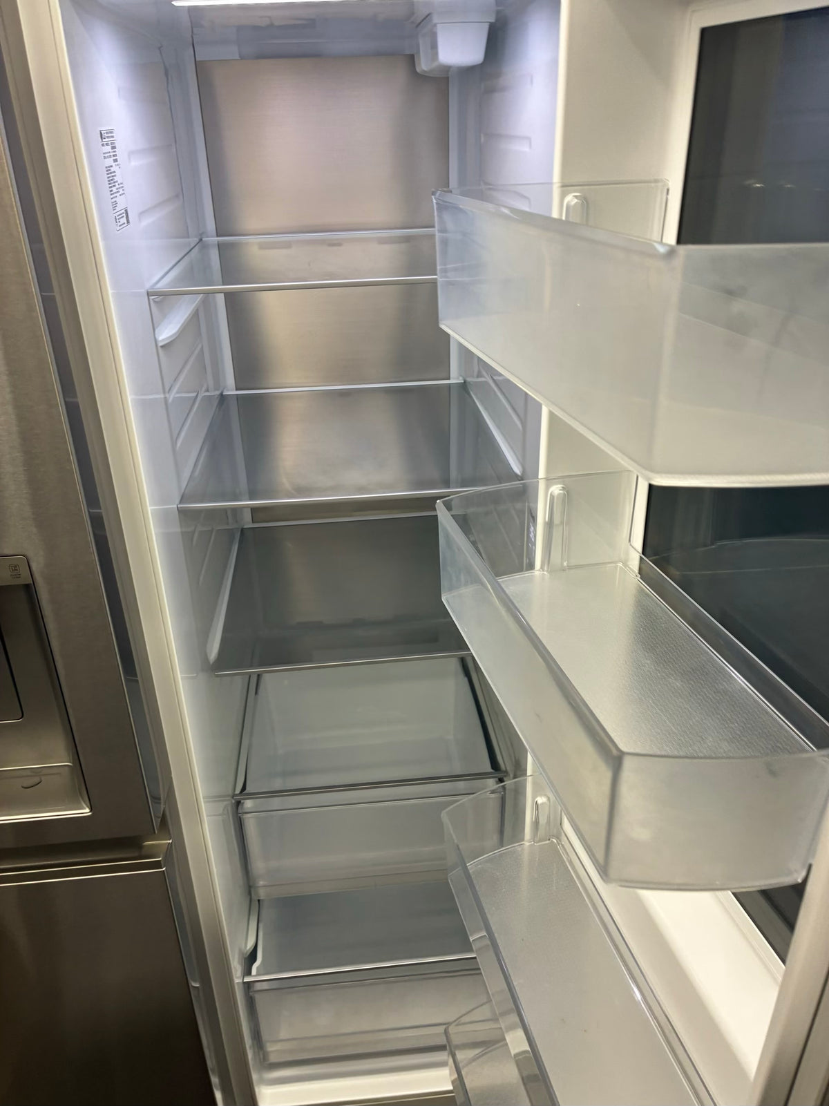 LG side by side refrigerator stainless steel 36” ice maker water dispenser ice maker
