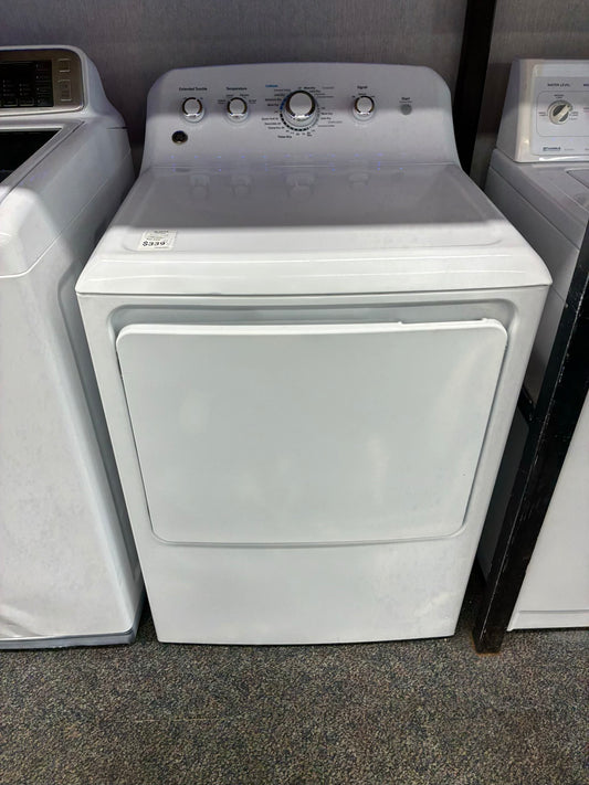 GE electric dryer 27” large capacity white