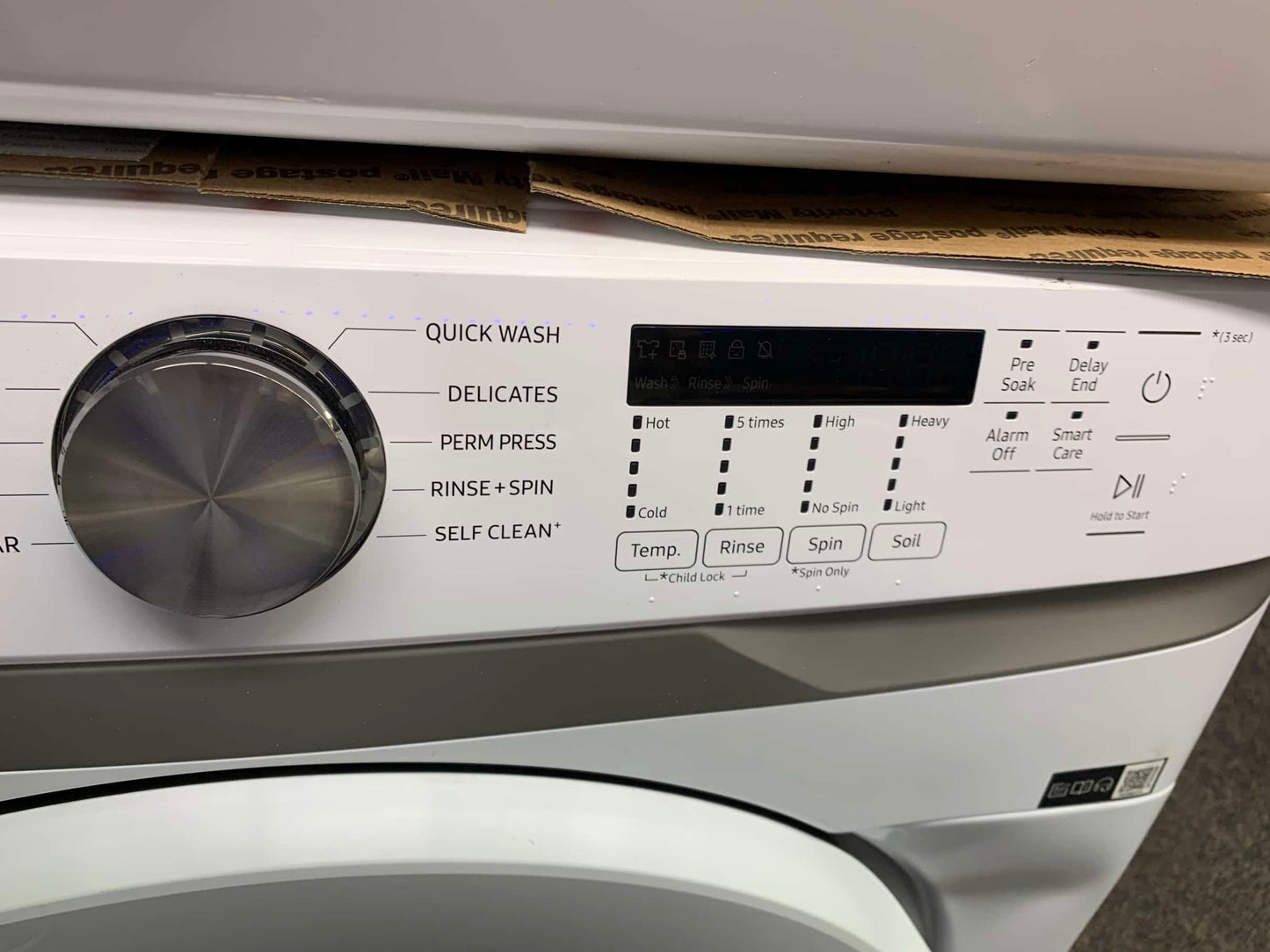 ★ Samsung Open Box 4.5 cu. ft. High-Efficiency Front Load Washer with Self-Clean+ in White & 7.5 cu. ft. Stackable Vented Electric Dryer with Sensor Dry in White 27 in WD641