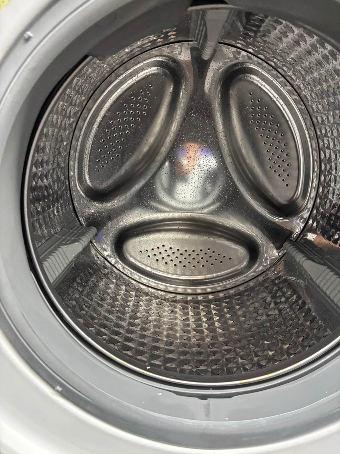 Samsung gas set front load washer and dryer 27” white