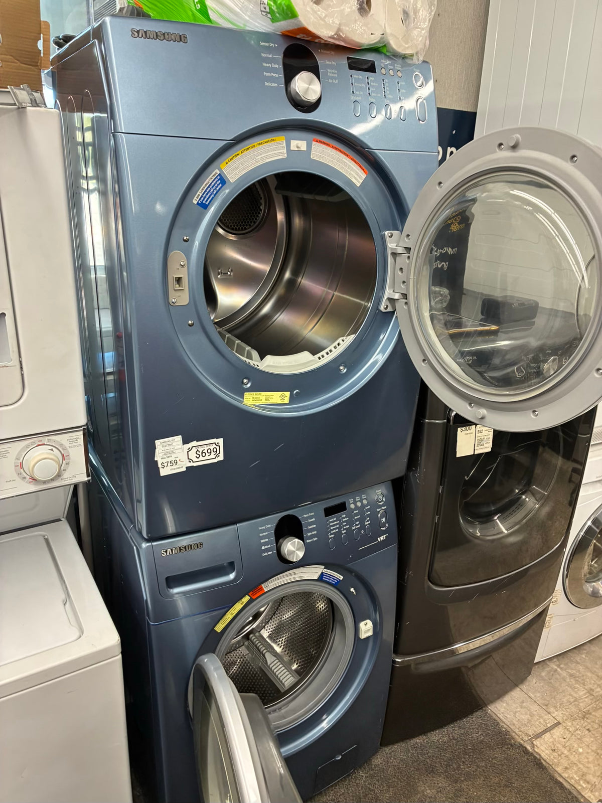 Samsung electric washer and dryer 27” front load