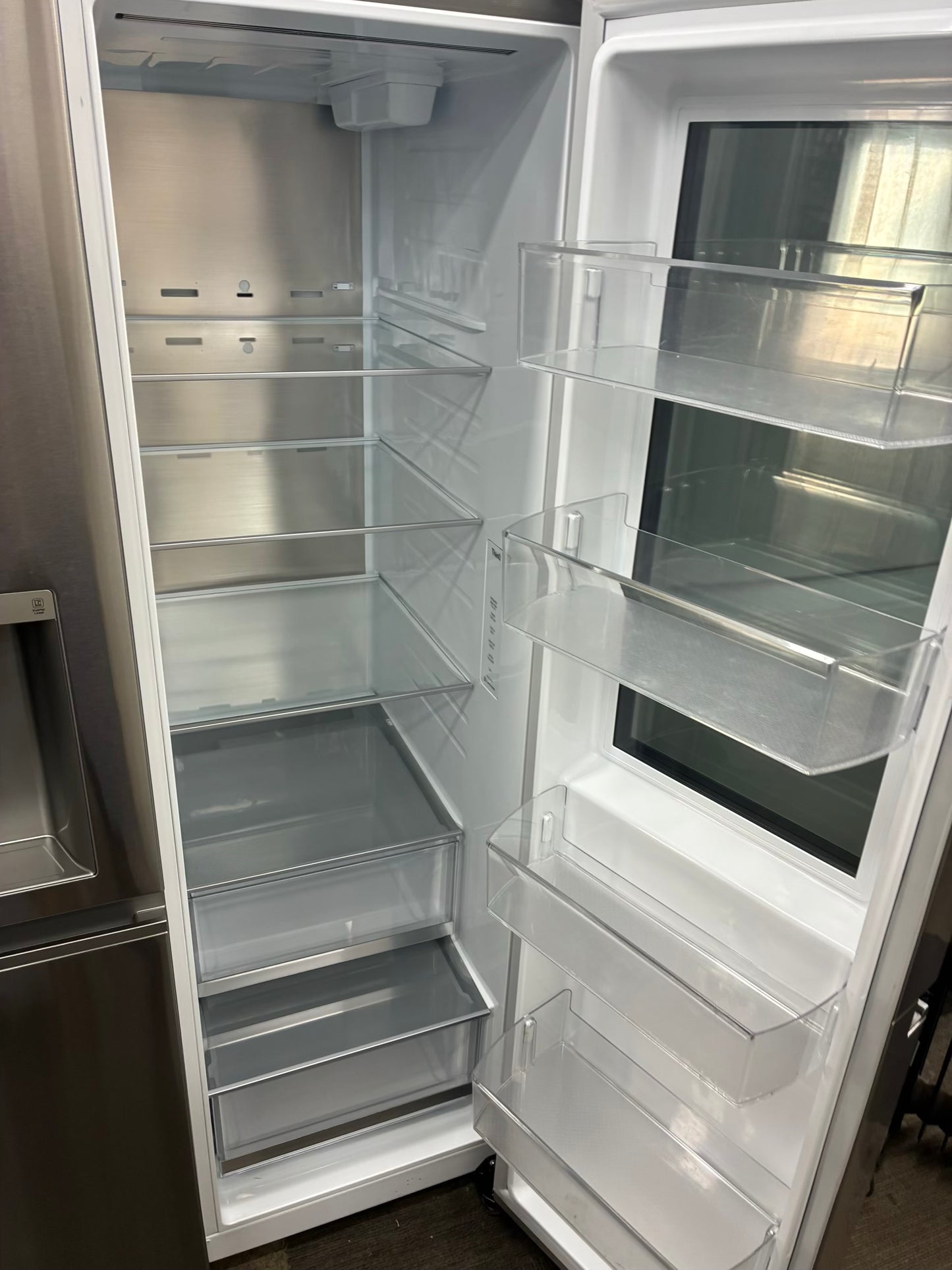 LG side by side refrigerator stainless steel 36” water dispenser ice maker