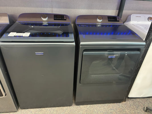 Maytag set  4.7 cu. Ft. Pet Pro top load side by side dryer electric 7.0 pet pro VOLCANO BLACK SCRATCH AND DENTS…. ORIGINAL PRICE $1269