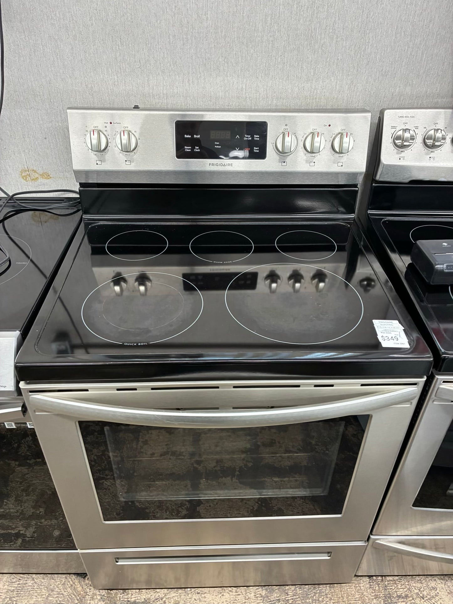 Frigidaire electric range black 5 burners 30”