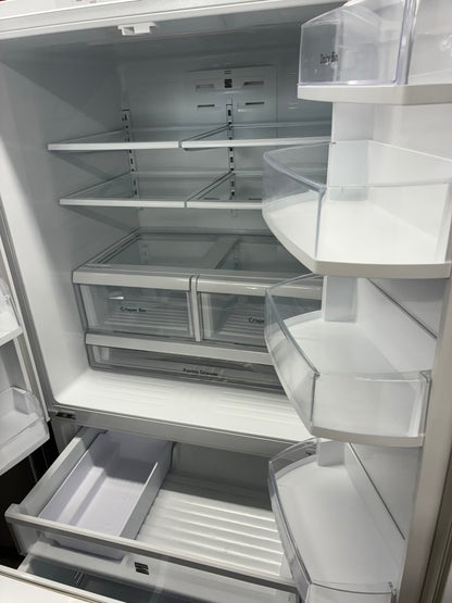 Kenmore French door refrigerator white  36” ice maker