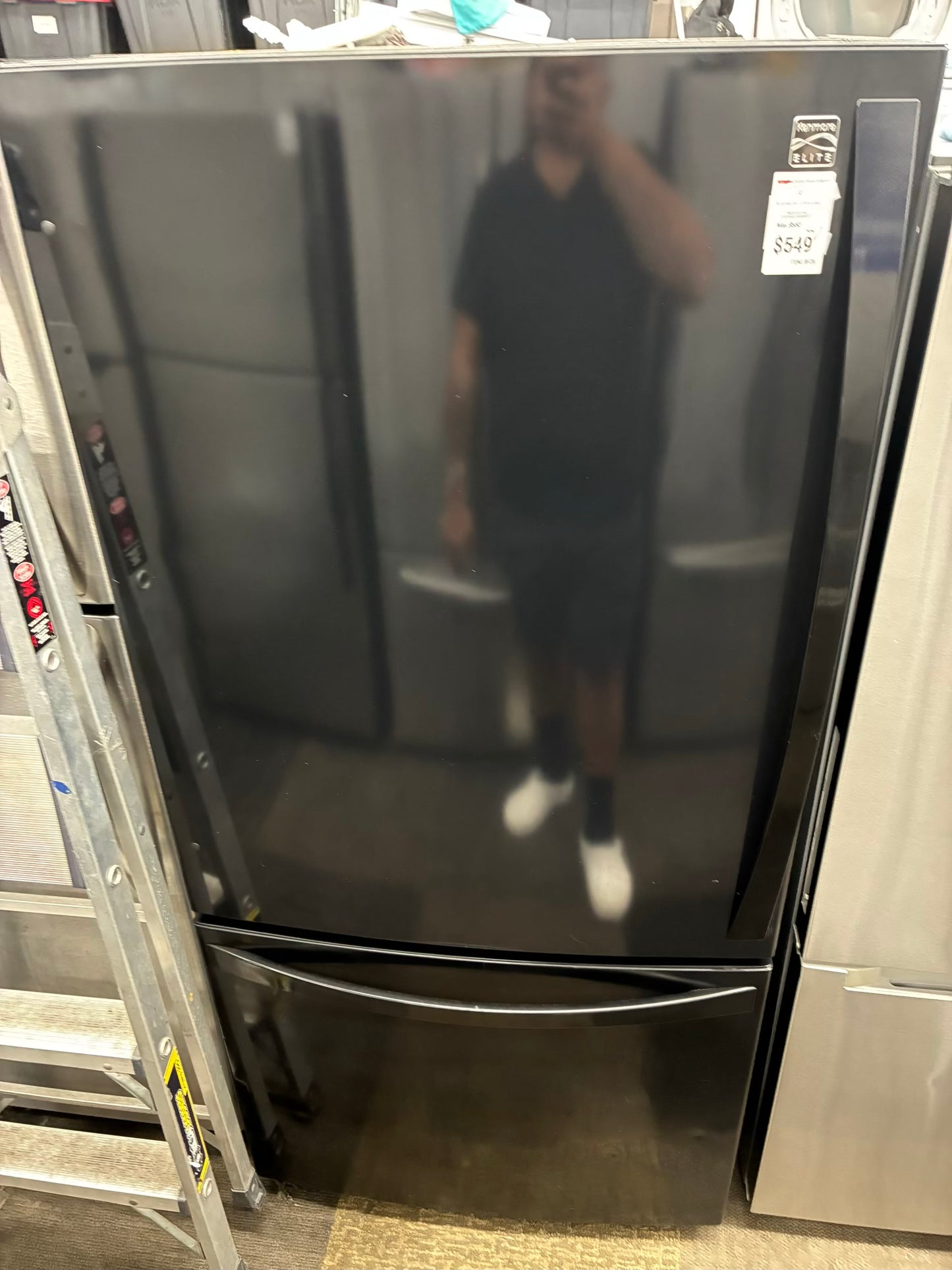 Kenmore bottom freezer refrigerator black 33”