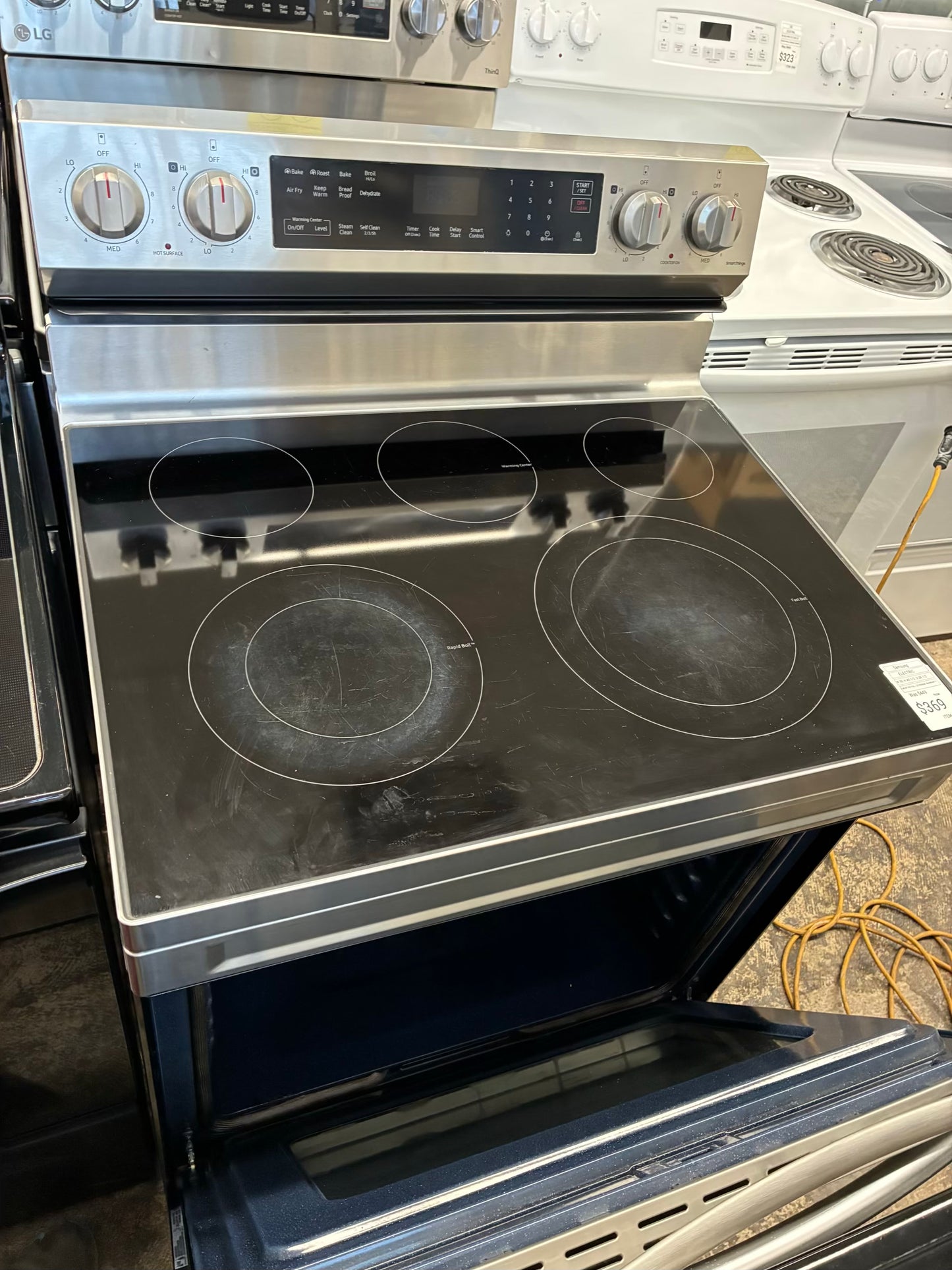 Samsung electric range black 5 burners 30” air fryer