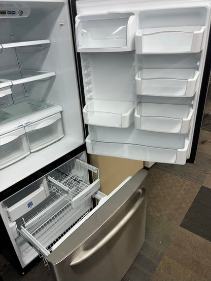 GE bottom freezer 30” Stainless steel