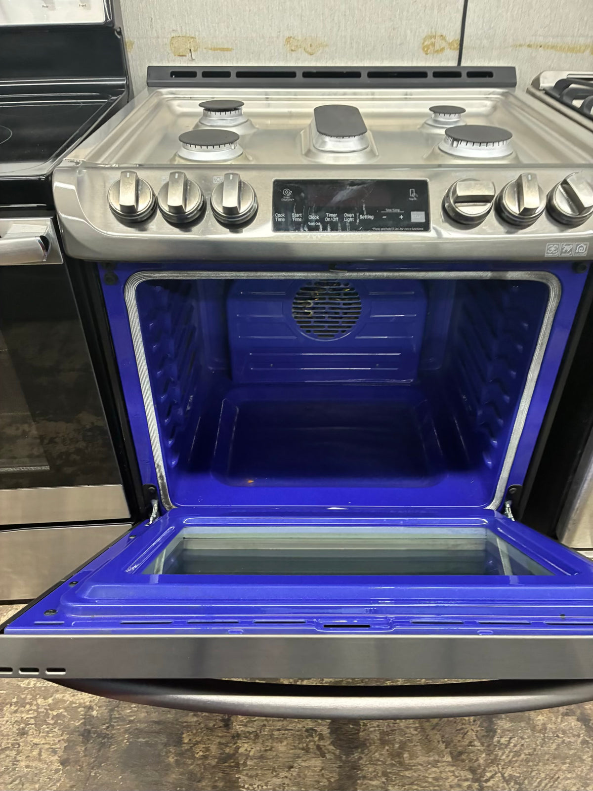 LG Gas Range Black 5 Burners 30”