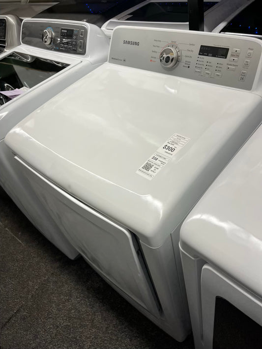 ^ ITEM: #ED31K Samsung electric dryer 27” large capacity