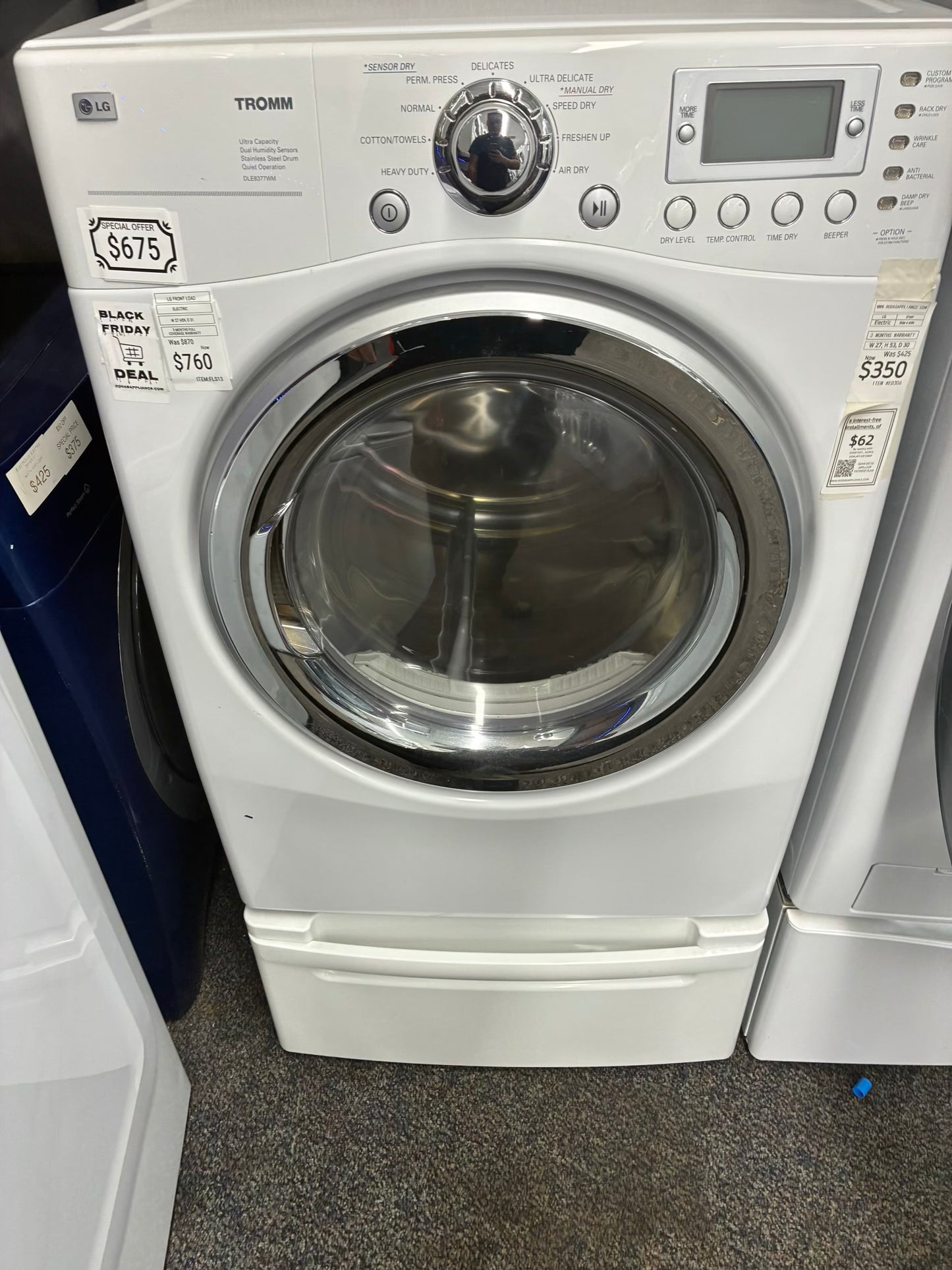 LG WASHER N DRYER FRONT LOAD ELECTRIC 27” WHITE WITH PEDESTAL