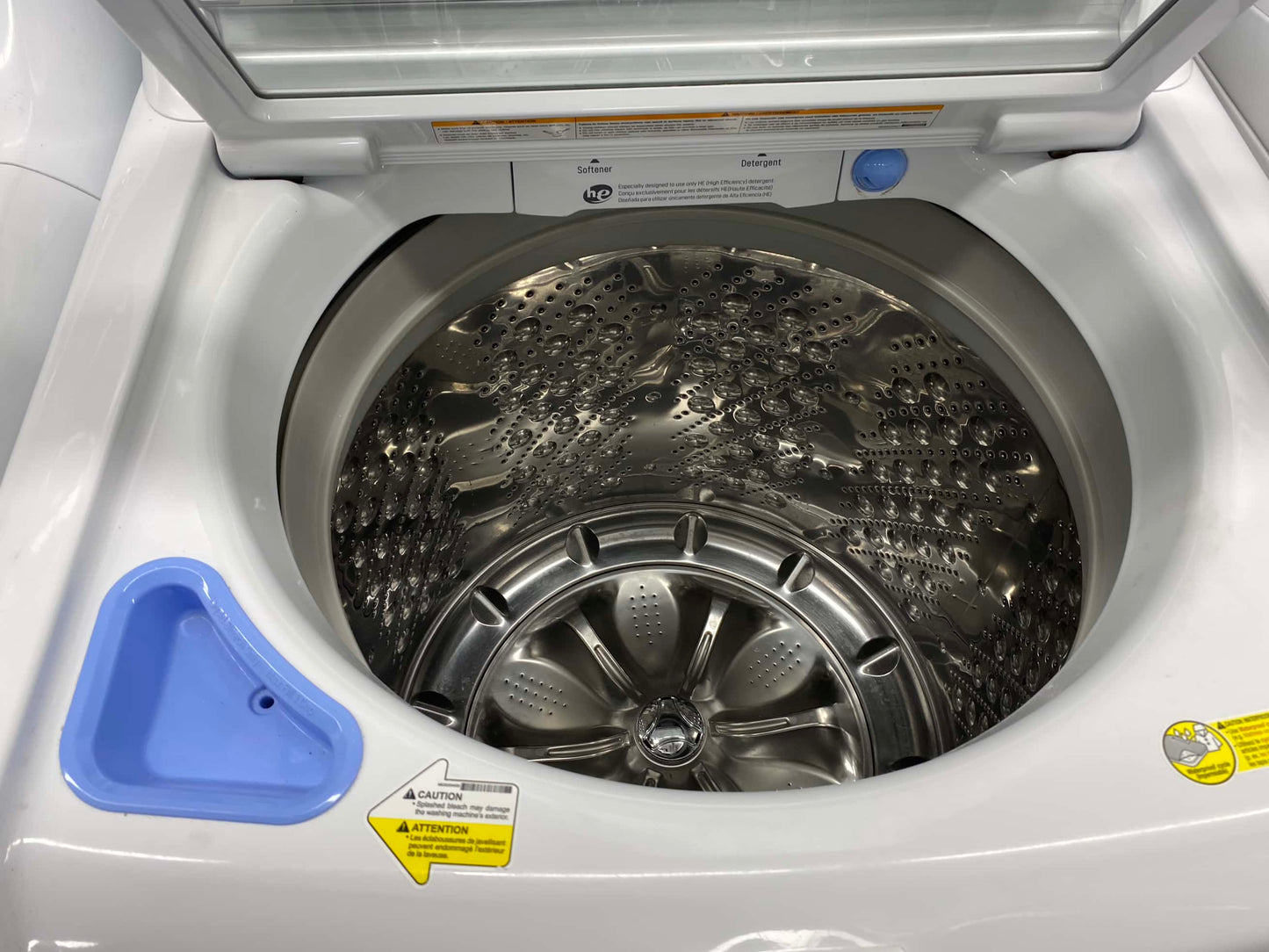 Item: #ED64B LG high efficiency and electric dryer andwqshing machine set stainless steel drum side by side 27”