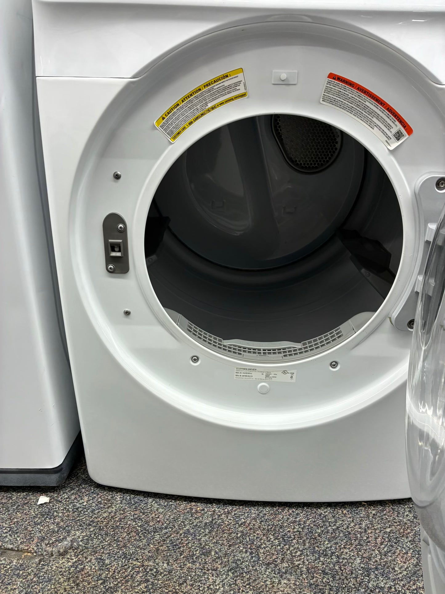 Samsung Electric Dryer 27” white front load