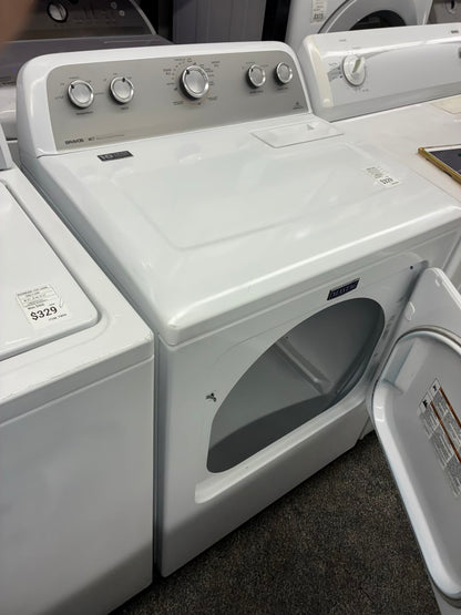Maytag electric dryer 29” large capacity white