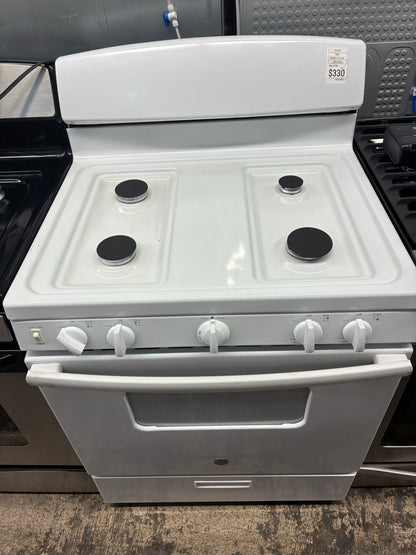 GE Gas Range white color  4 Burners 30”