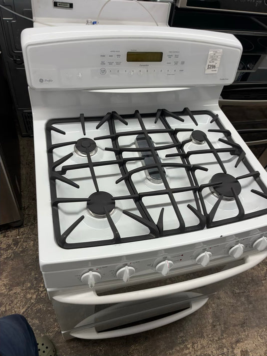GE gas range 5 burner white  30”