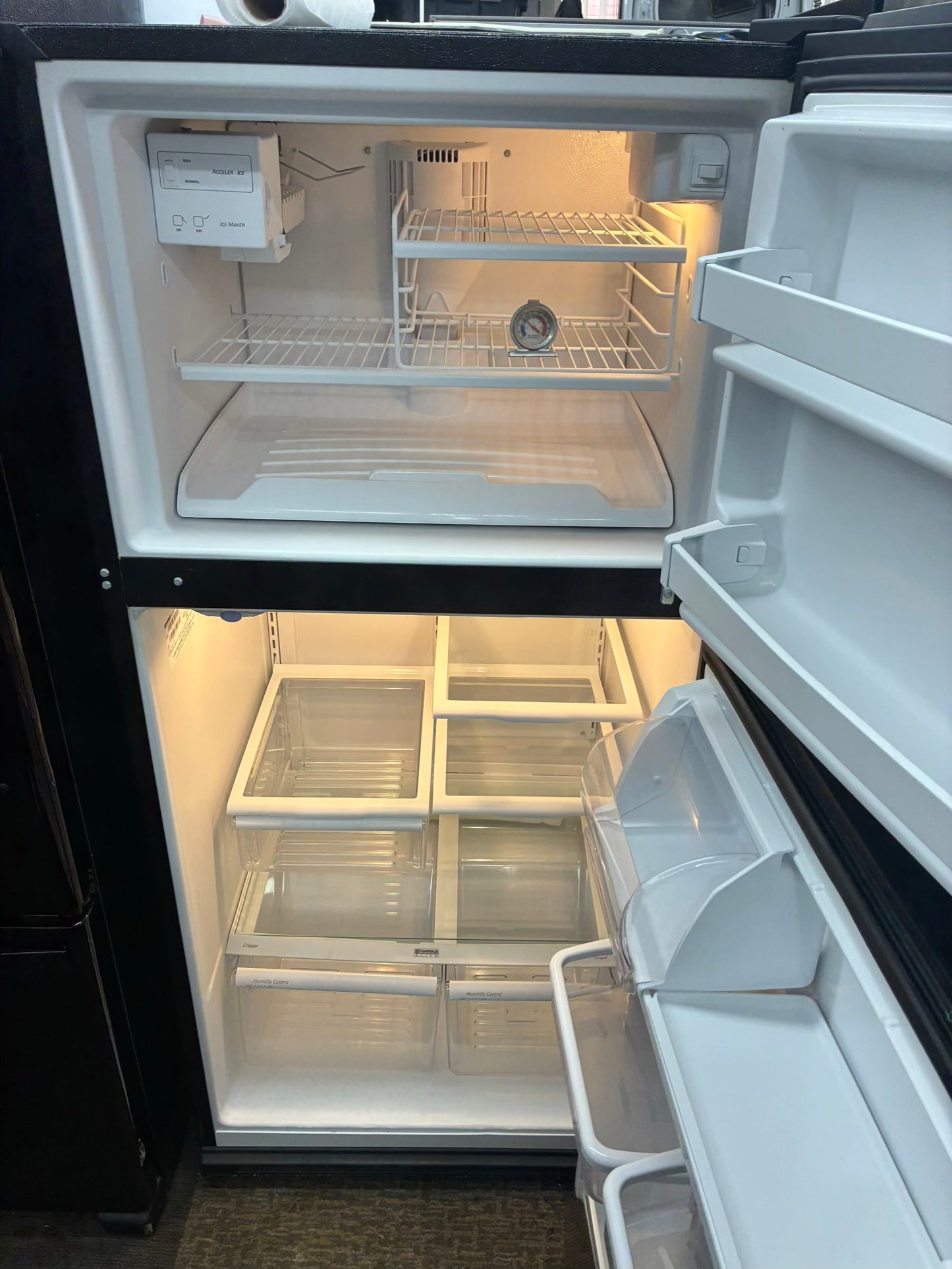 Kenmore top freezer refrigerator black  30”