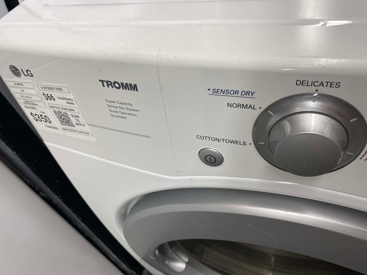 ITEM #GD83F  LG GAS dryer largue capacity Stainless steel drum color white 27”