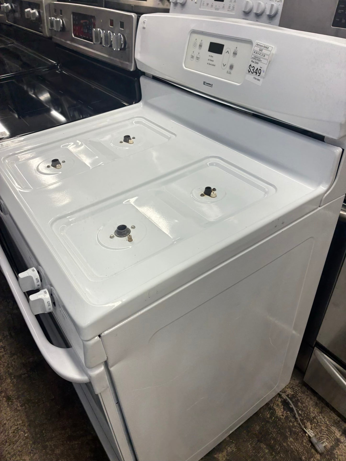 Kenmore Gas Range white 4 Burners 30”