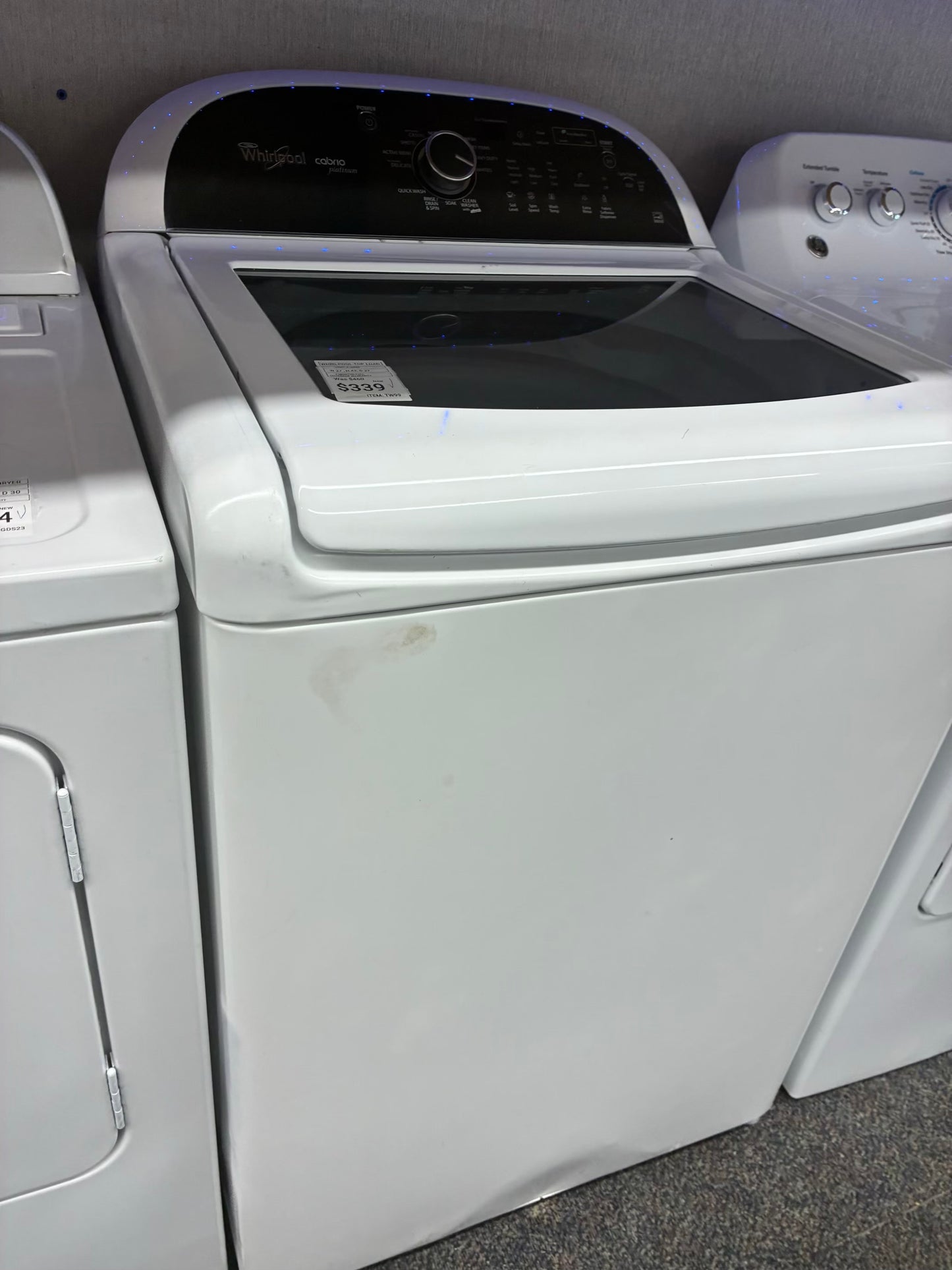 Whirlpool top load large capacity white 27”
