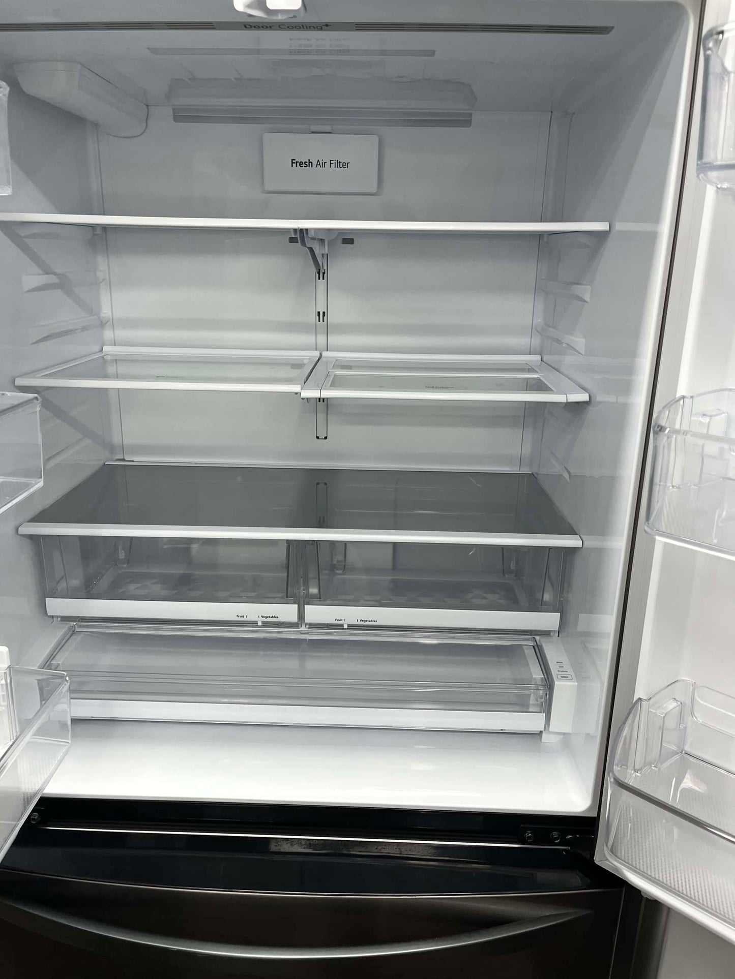 - ITEM: #RF49S  LG four door refrigerator stainless steel 36” with water dispenser and ice maker inside