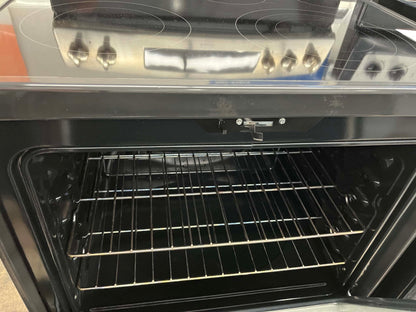 . ITEM #GR33B GE   Stainless steel electric range 4 burner 30 inch *more pictures soon