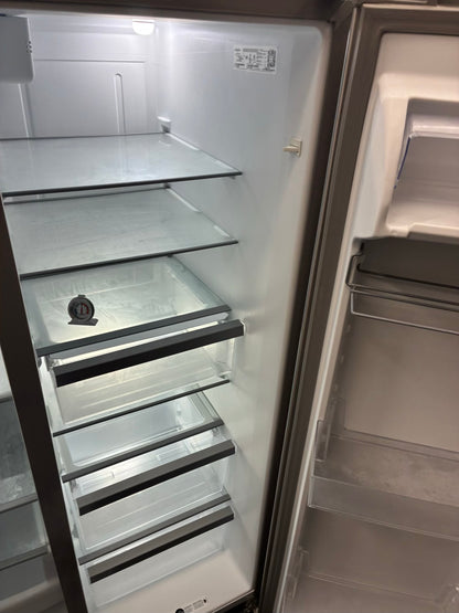 Whirlpool side by side refrigerator stainless steel 33” ice maker water dispenser